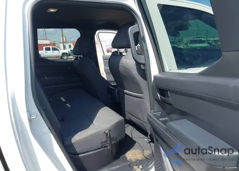 2024 Toyota Tacoma Sr 2Wd из США, поврежденный, VIN 3TYKD5HN4RT016758